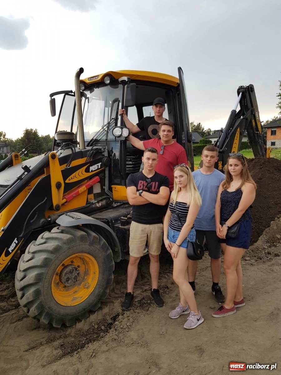 Zdjęcie w galerii na portalu naszraciborz.pl: Młodzież Budowlanki i Gastronomika na kursach i warsztatach wiadomości z regionu