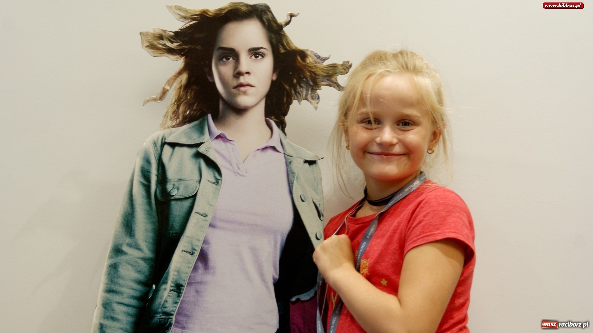 Zdjęcie w galerii na portalu naszraciborz.pl: Lato z biblioteką. Rekordowe spotkanie z magią przy Kasprowicza [FOTO] wiadomości z regionu