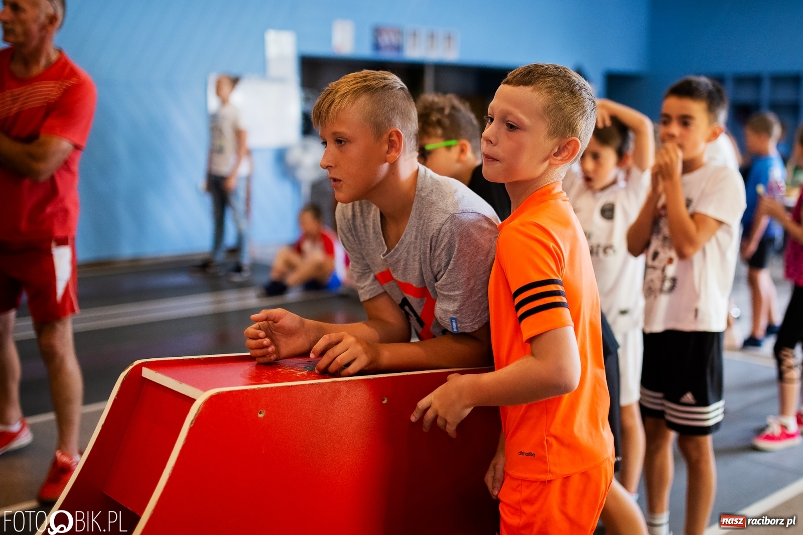 Zdjęcie w galerii na portalu naszraciborz.pl: Wakacyjna rywalizacja kręglarska przy Zamkowej wiadomości z regionu
