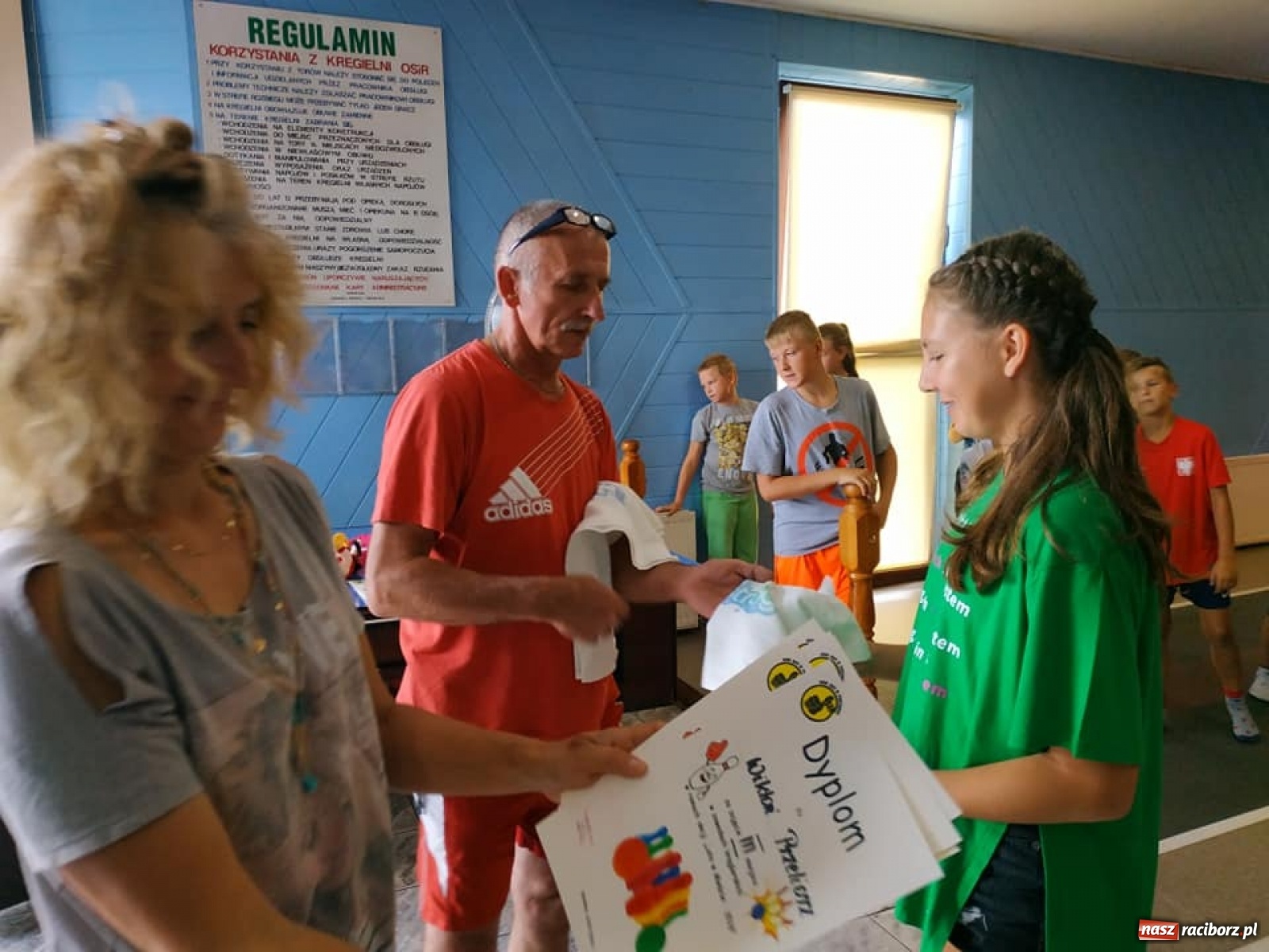 Zdjęcie w galerii na portalu naszraciborz.pl: Wakacyjna rywalizacja kręglarska przy Zamkowej wiadomości z regionu