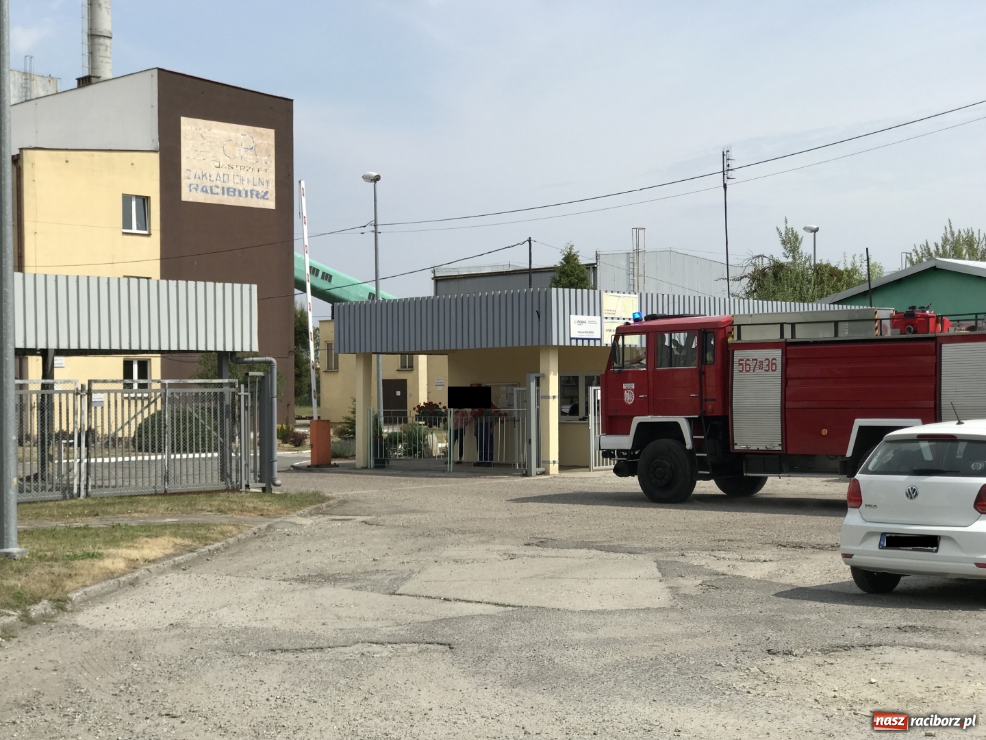 Zdjęcie w galerii na portalu naszraciborz.pl: Wozy strażackie pognały do Studziennej  wiadomości z regionu