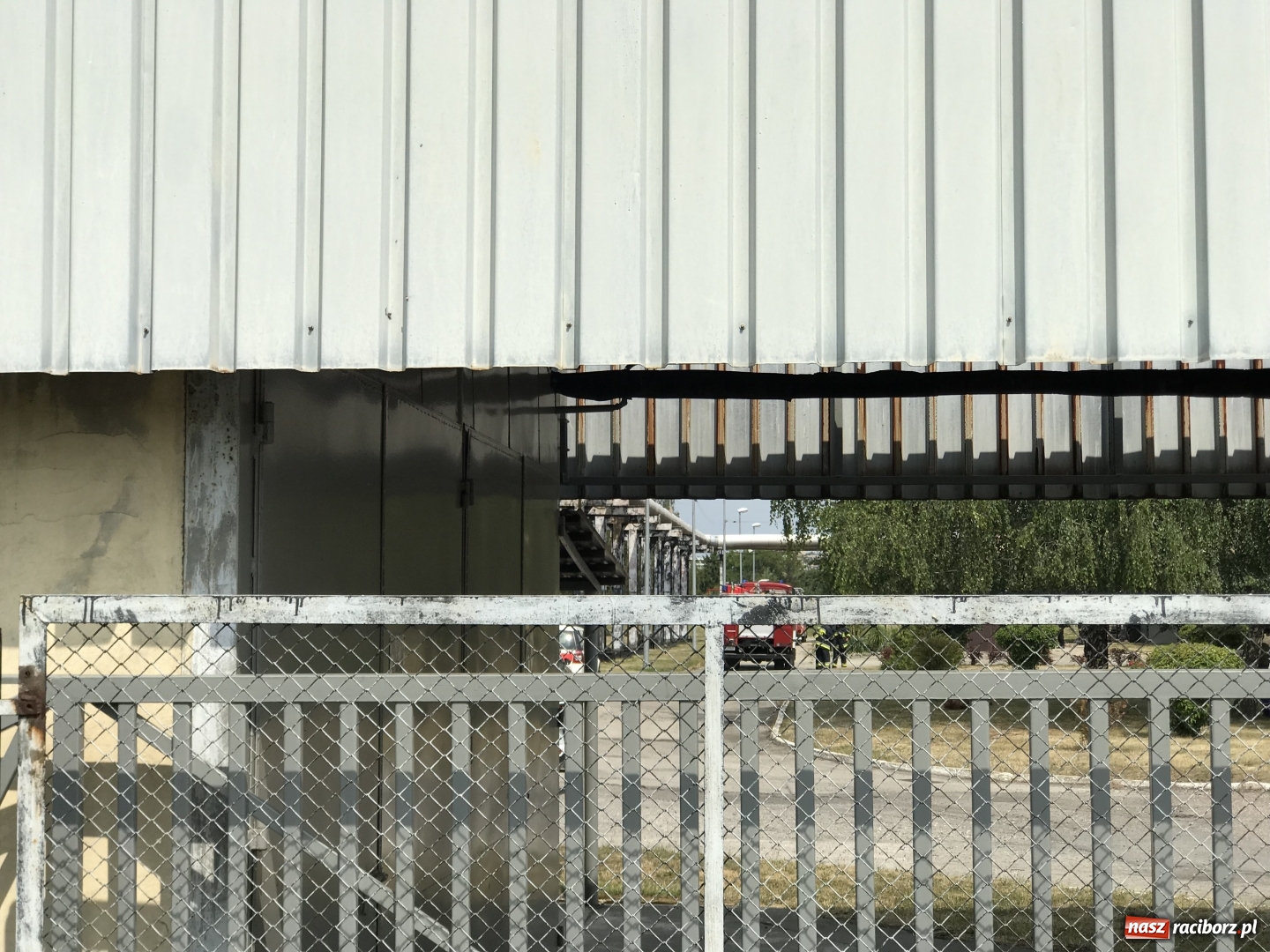 Zdjęcie w galerii na portalu naszraciborz.pl: Wozy strażackie pognały do Studziennej  wiadomości z regionu