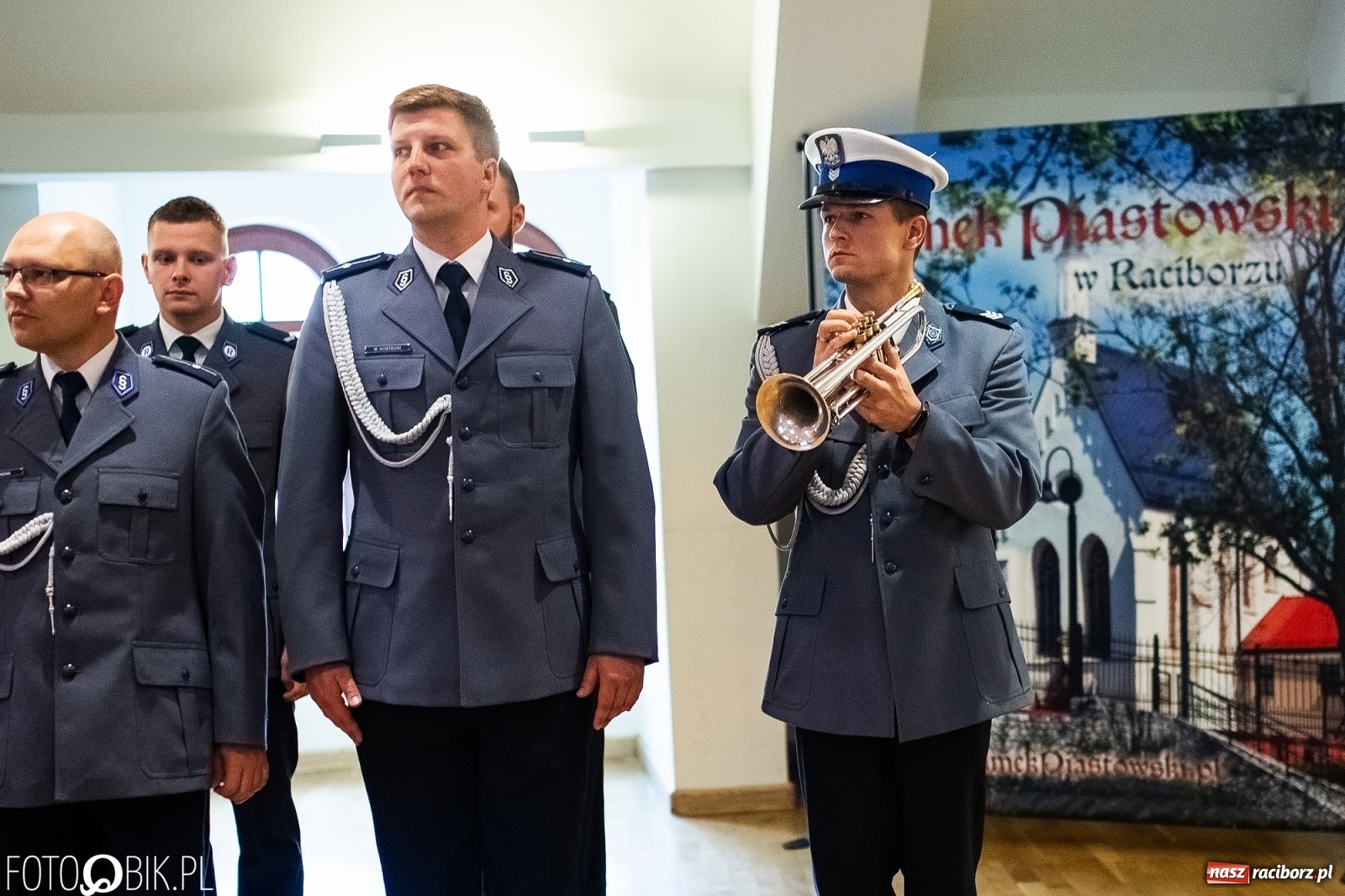 Zdjęcie w galerii na portalu naszraciborz.pl: Święto Policji na raciborskim zamku  wiadomości z regionu