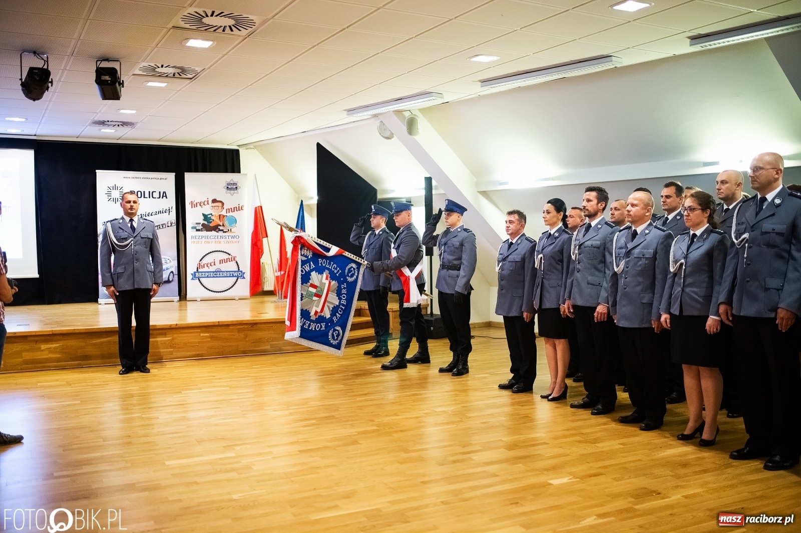 Zdjęcie w galerii na portalu naszraciborz.pl: Święto Policji na raciborskim zamku  wiadomości z regionu