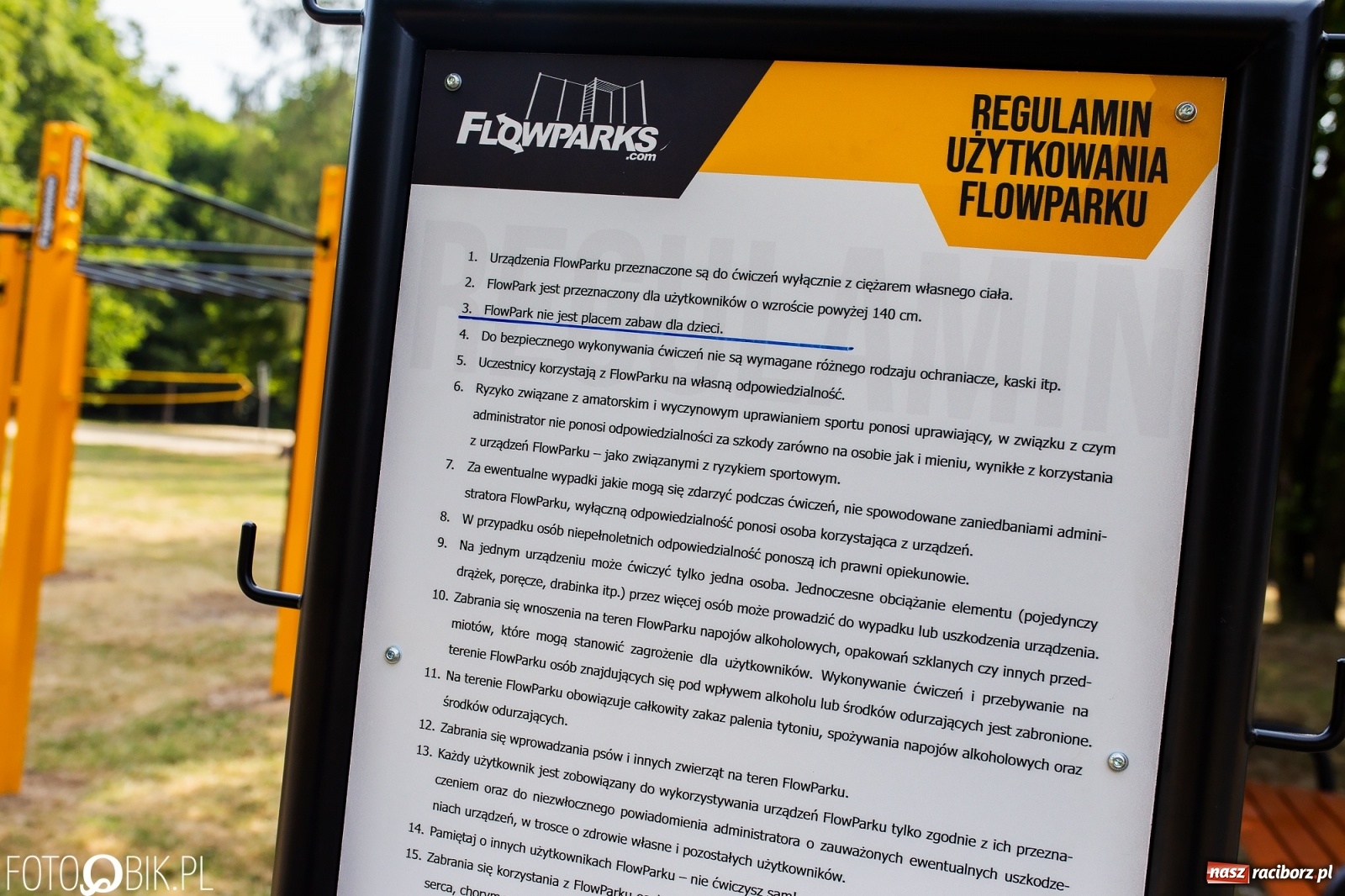 Zdjęcie w galerii na portalu naszraciborz.pl: Otwarcie parku do Street Workout na Oborze wiadomości z regionu