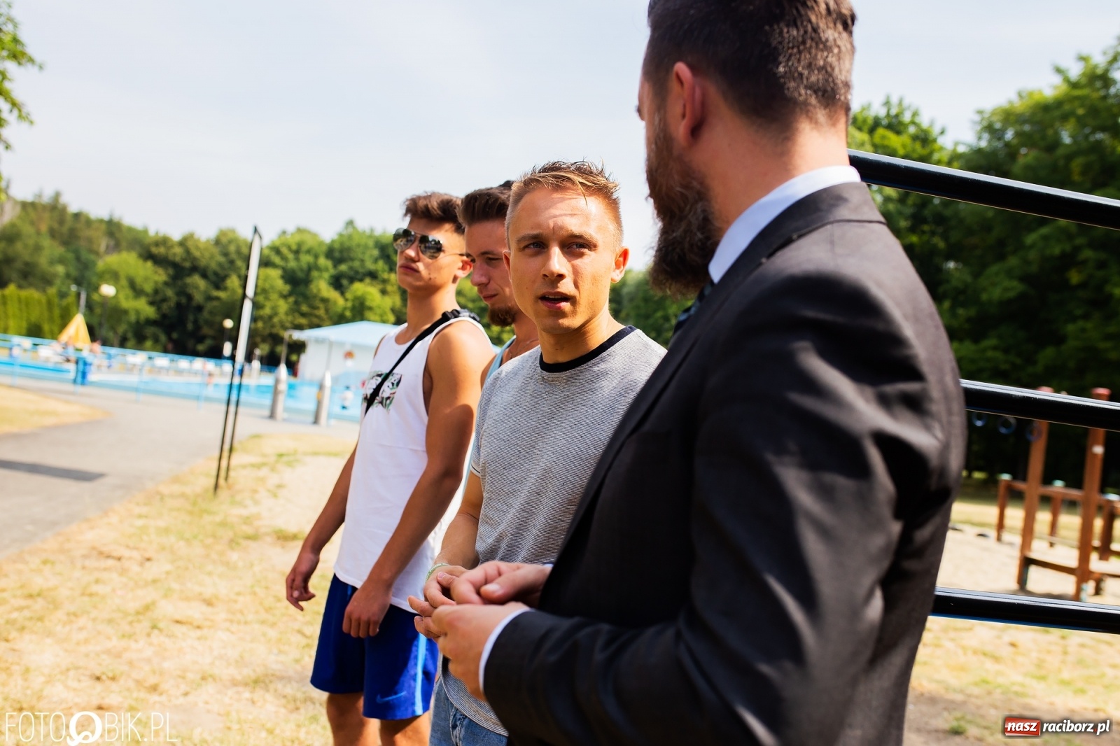 Zdjęcie w galerii na portalu naszraciborz.pl: Otwarcie parku do Street Workout na Oborze wiadomości z regionu
