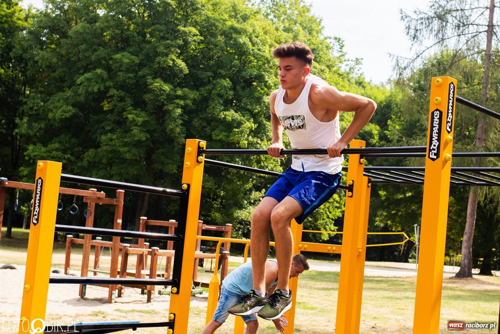 Zdjęcie w galerii na portalu naszraciborz.pl: Otwarcie parku do Street Workout na Oborze wiadomości z regionu
