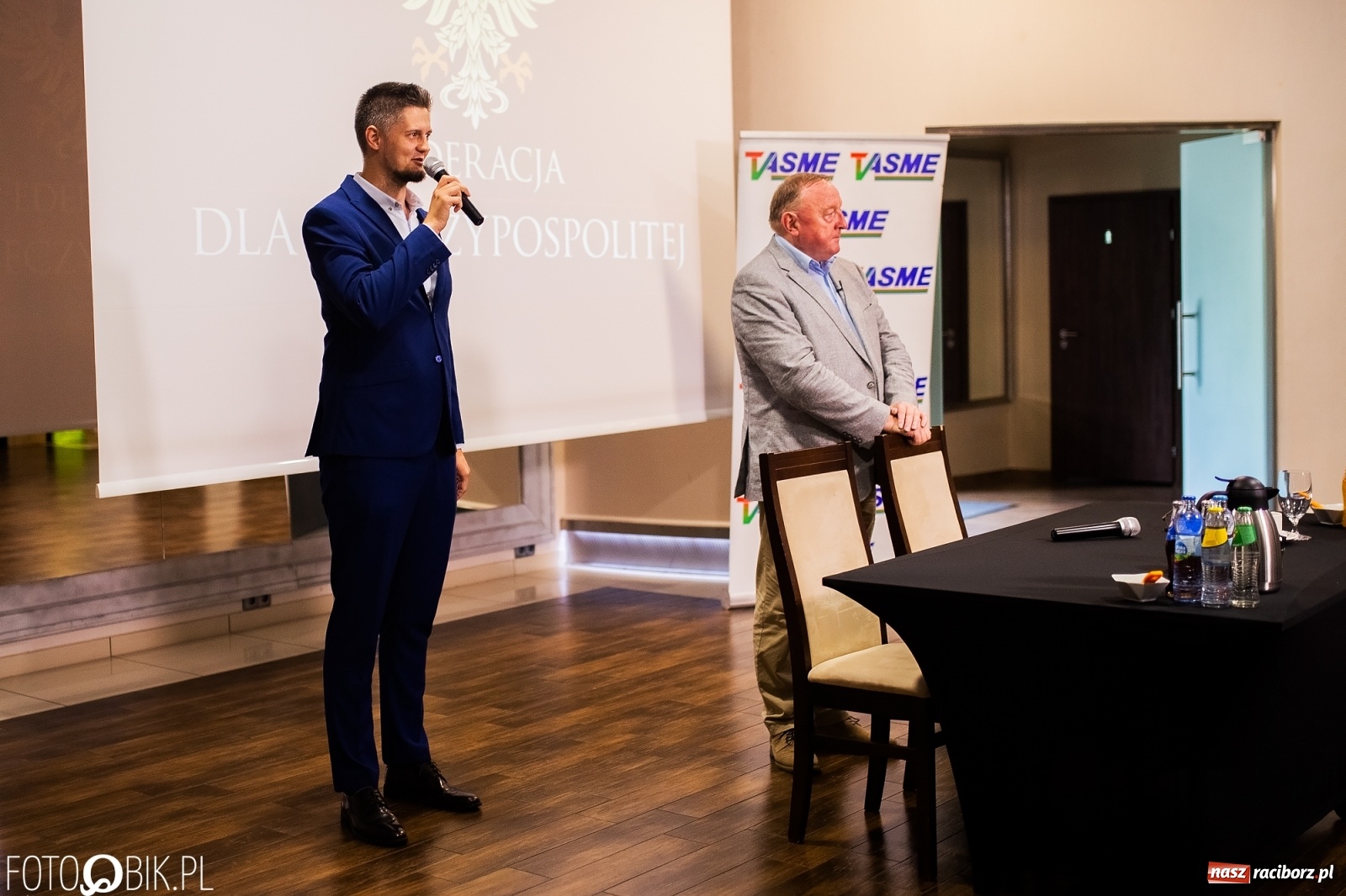 Zdjęcie w galerii na portalu naszraciborz.pl: Prezes jak Edward Gierek. Stanisław Michalkiewicz w Raciborzu wiadomości z regionu