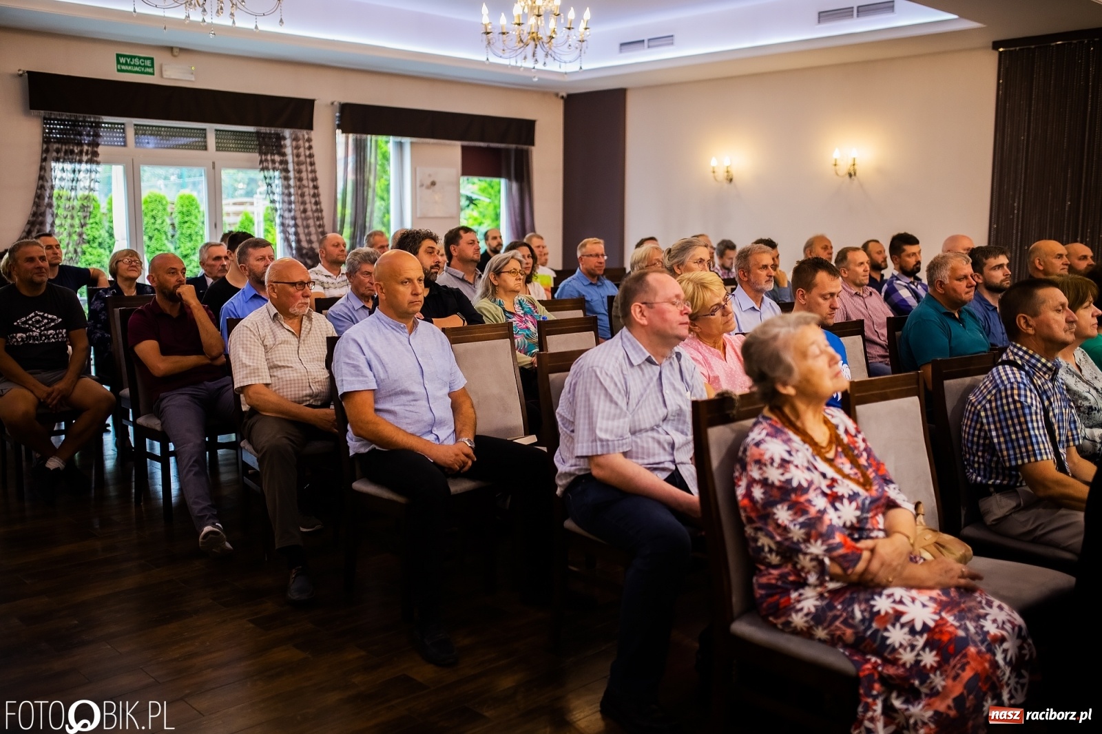 Zdjęcie w galerii na portalu naszraciborz.pl: Prezes jak Edward Gierek. Stanisław Michalkiewicz w Raciborzu wiadomości z regionu