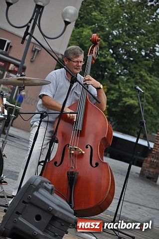 Zdjęcie w galerii na portalu naszraciborz.pl: Klasyka, folk i jazz przed burzą wiadomości z regionu