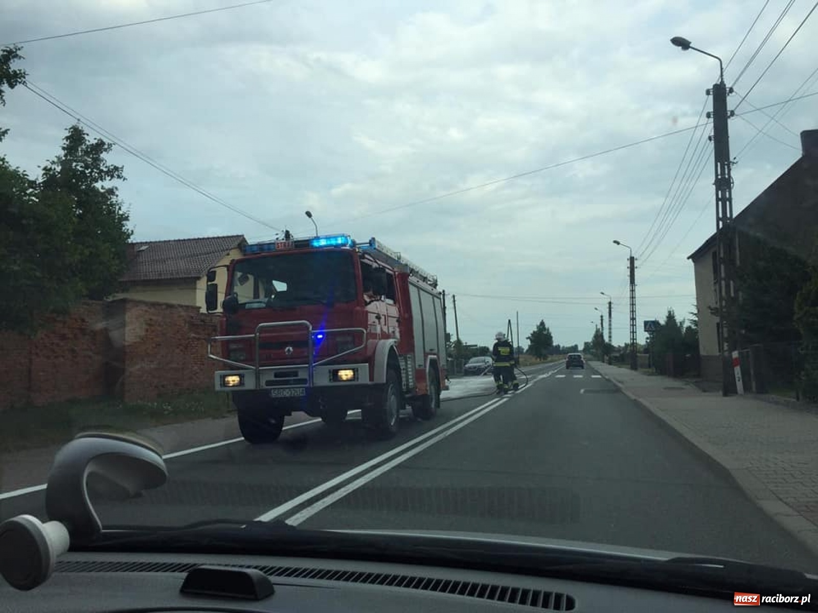 Zdjęcie w galerii na portalu naszraciborz.pl: Poranny ALARM w Krzyżanowicach  wiadomości z regionu