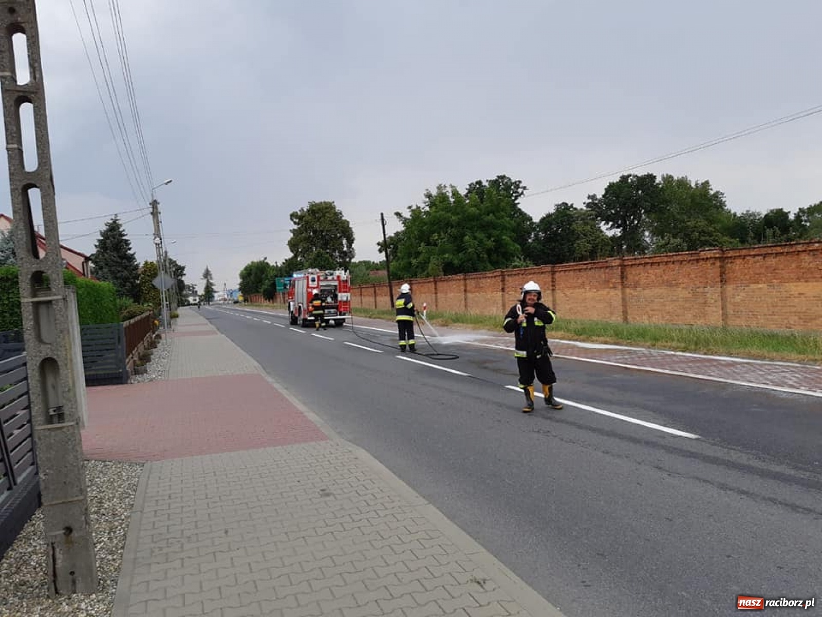 Zdjęcie w galerii na portalu naszraciborz.pl: Poranny ALARM w Krzyżanowicach  wiadomości z regionu
