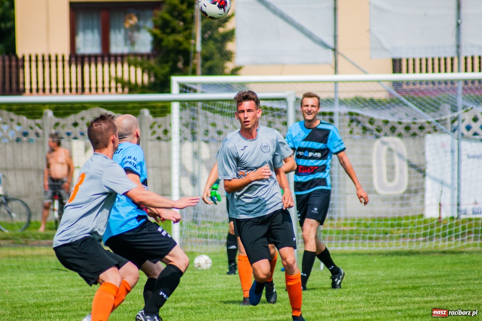 Zdjęcie w galerii na portalu naszraciborz.pl: Perfekt Home z pucharem sołtysa. Safer zdetronizowany [FOTO i WIDEO] wiadomości z regionu