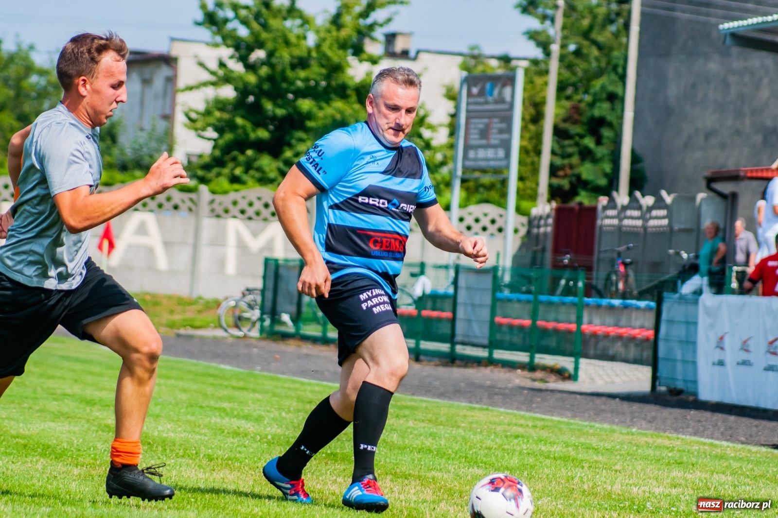 Zdjęcie w galerii na portalu naszraciborz.pl: Perfekt Home z pucharem sołtysa. Safer zdetronizowany [FOTO i WIDEO] wiadomości z regionu