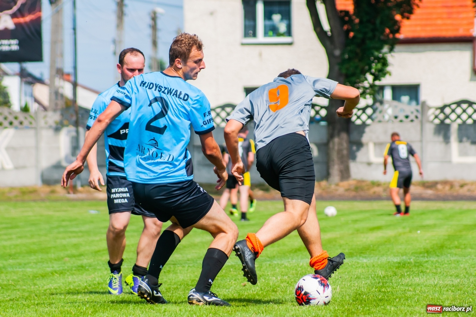 Zdjęcie w galerii na portalu naszraciborz.pl: Perfekt Home z pucharem sołtysa. Safer zdetronizowany [FOTO i WIDEO] wiadomości z regionu