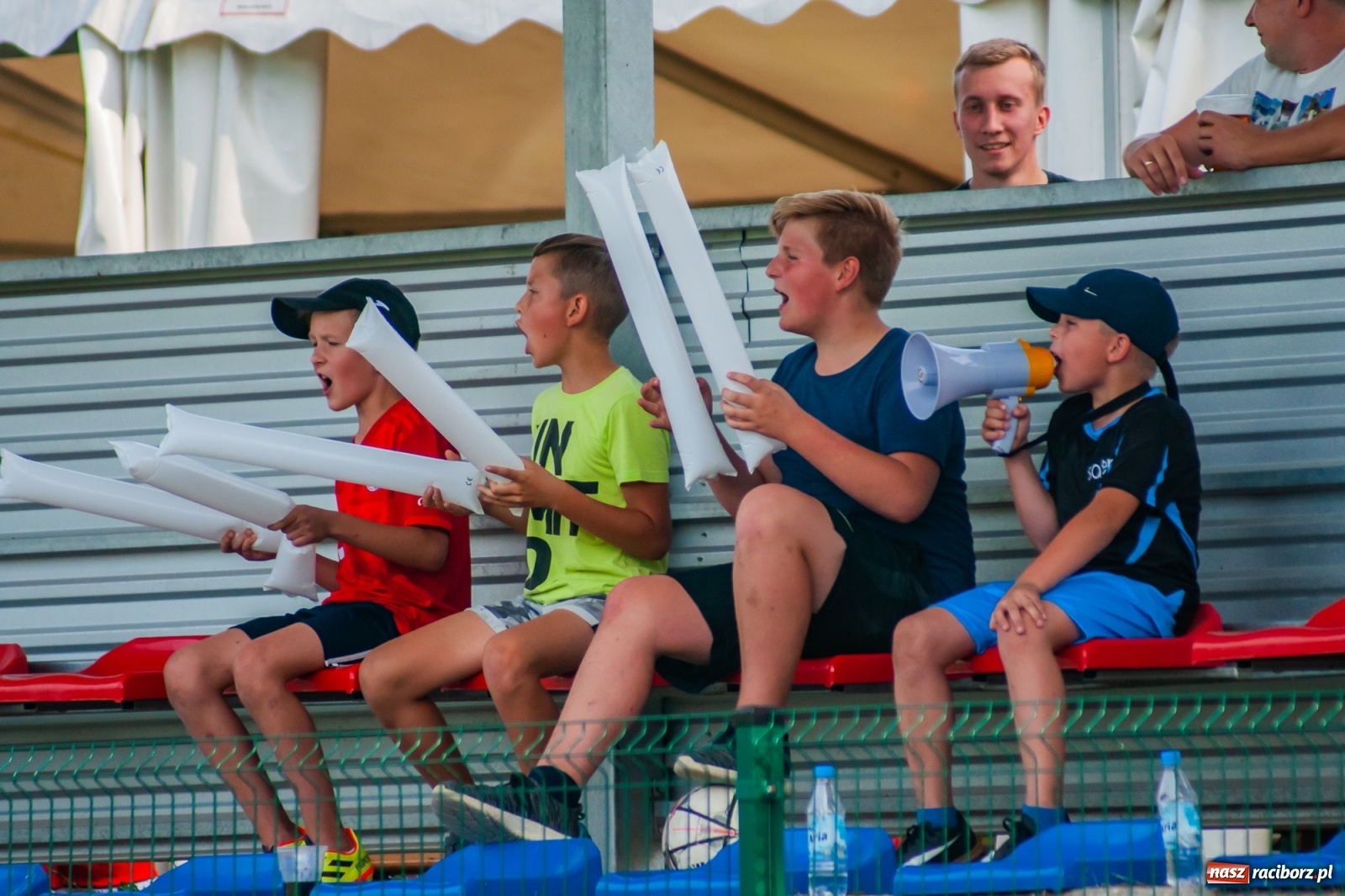 Zdjęcie w galerii na portalu naszraciborz.pl: Perfekt Home z pucharem sołtysa. Safer zdetronizowany [FOTO i WIDEO] wiadomości z regionu