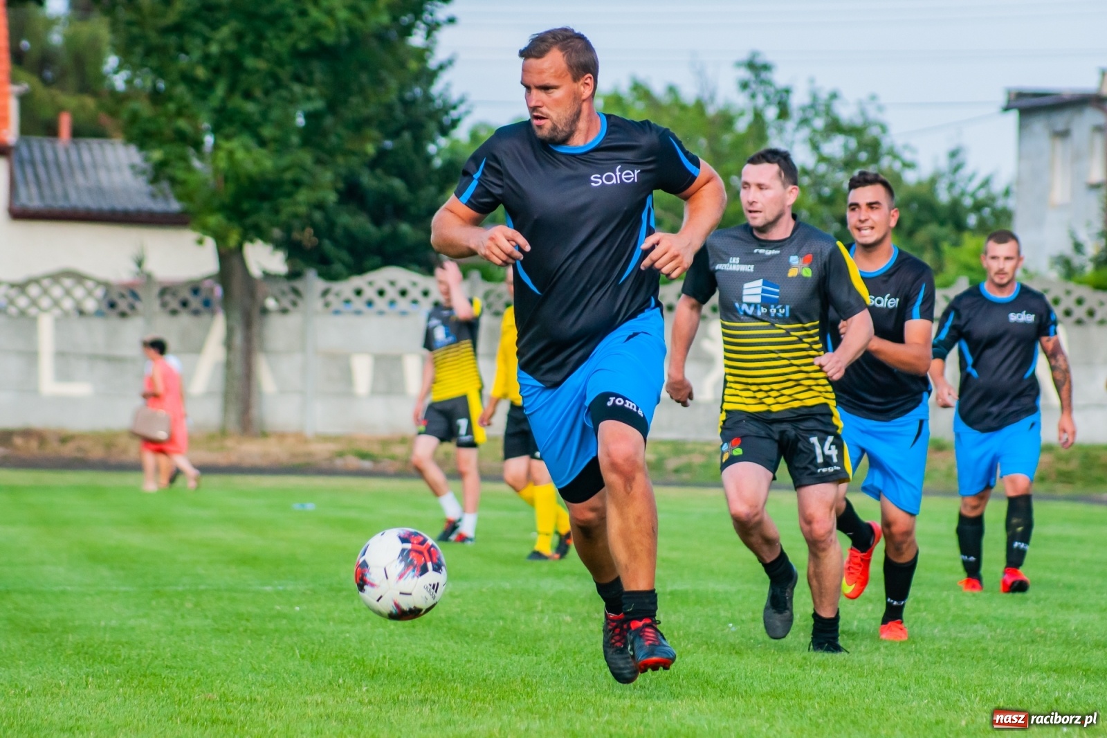 Zdjęcie w galerii na portalu naszraciborz.pl: Perfekt Home z pucharem sołtysa. Safer zdetronizowany [FOTO i WIDEO] wiadomości z regionu