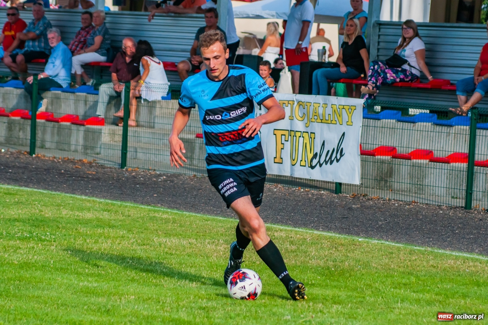 Zdjęcie w galerii na portalu naszraciborz.pl: Perfekt Home z pucharem sołtysa. Safer zdetronizowany [FOTO i WIDEO] wiadomości z regionu