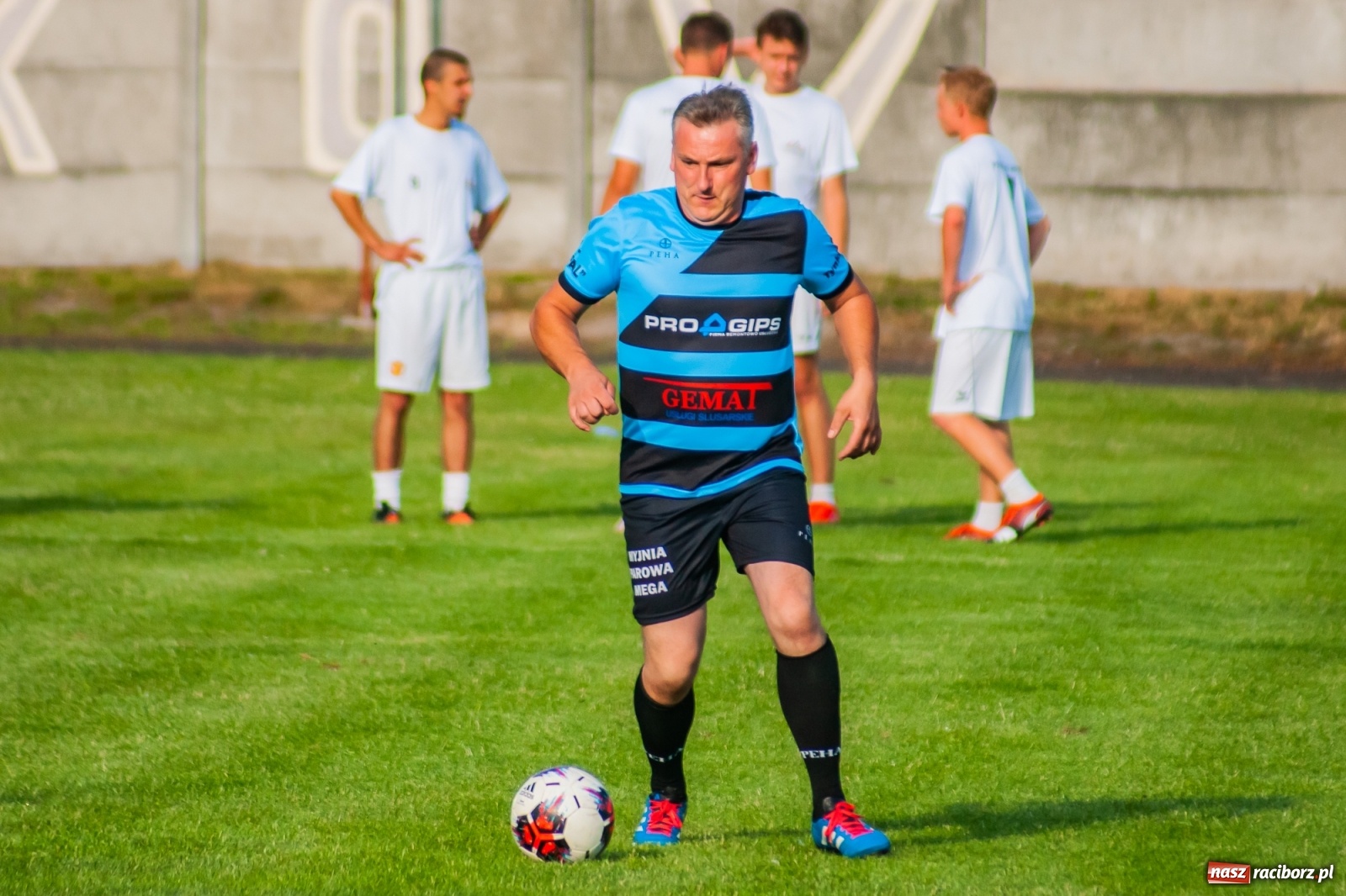 Zdjęcie w galerii na portalu naszraciborz.pl: Perfekt Home z pucharem sołtysa. Safer zdetronizowany [FOTO i WIDEO] wiadomości z regionu