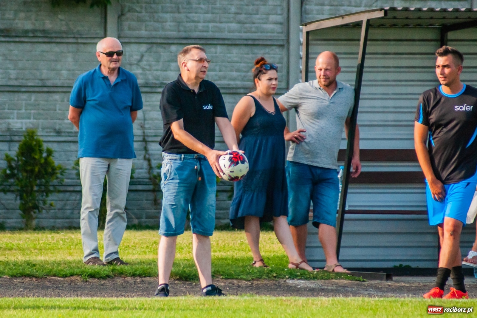 Zdjęcie w galerii na portalu naszraciborz.pl: Perfekt Home z pucharem sołtysa. Safer zdetronizowany [FOTO i WIDEO] wiadomości z regionu
