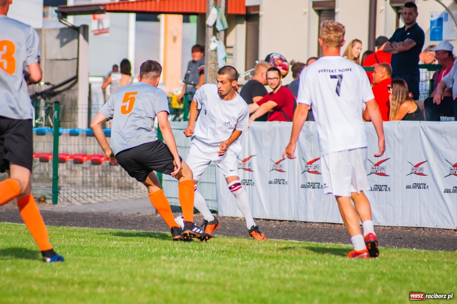 Zdjęcie w galerii na portalu naszraciborz.pl: Perfekt Home z pucharem sołtysa. Safer zdetronizowany [FOTO i WIDEO] wiadomości z regionu
