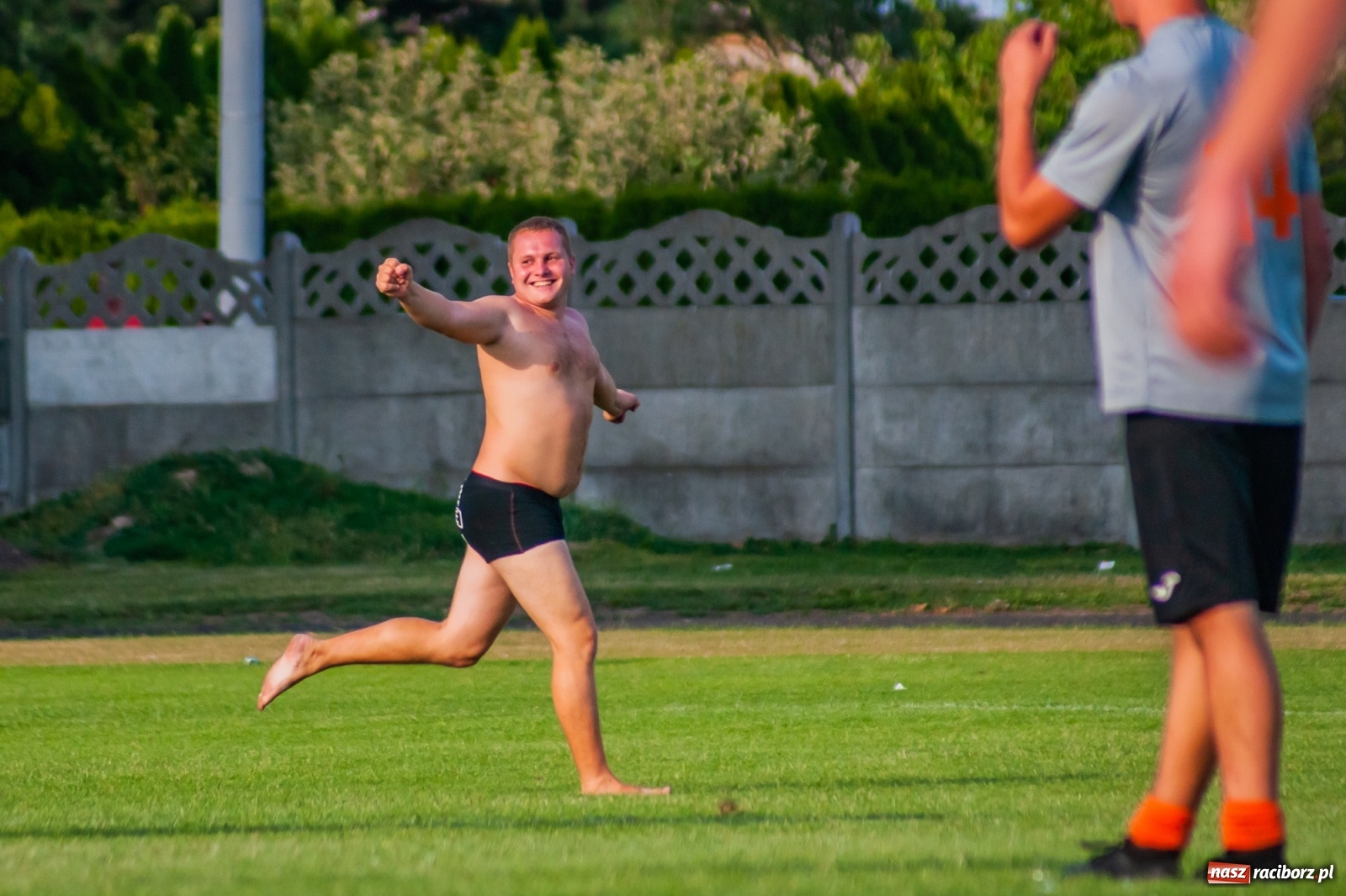 Zdjęcie w galerii na portalu naszraciborz.pl: Perfekt Home z pucharem sołtysa. Safer zdetronizowany [FOTO i WIDEO] wiadomości z regionu