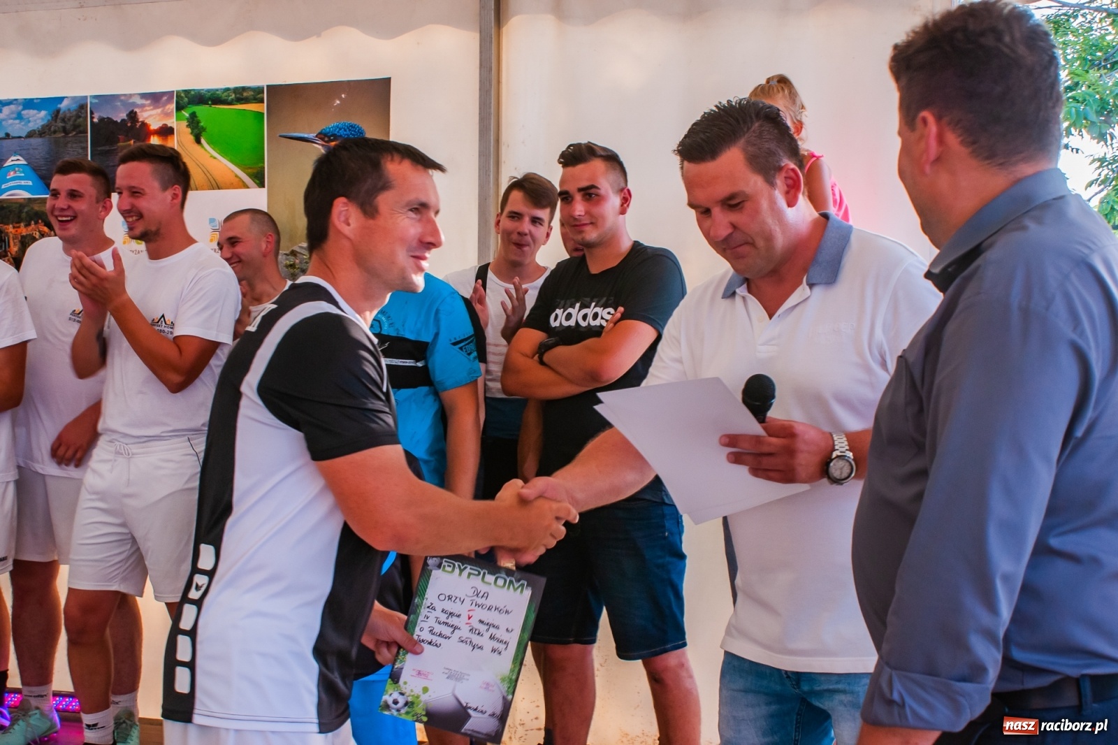 Zdjęcie w galerii na portalu naszraciborz.pl: Perfekt Home z pucharem sołtysa. Safer zdetronizowany [FOTO i WIDEO] wiadomości z regionu