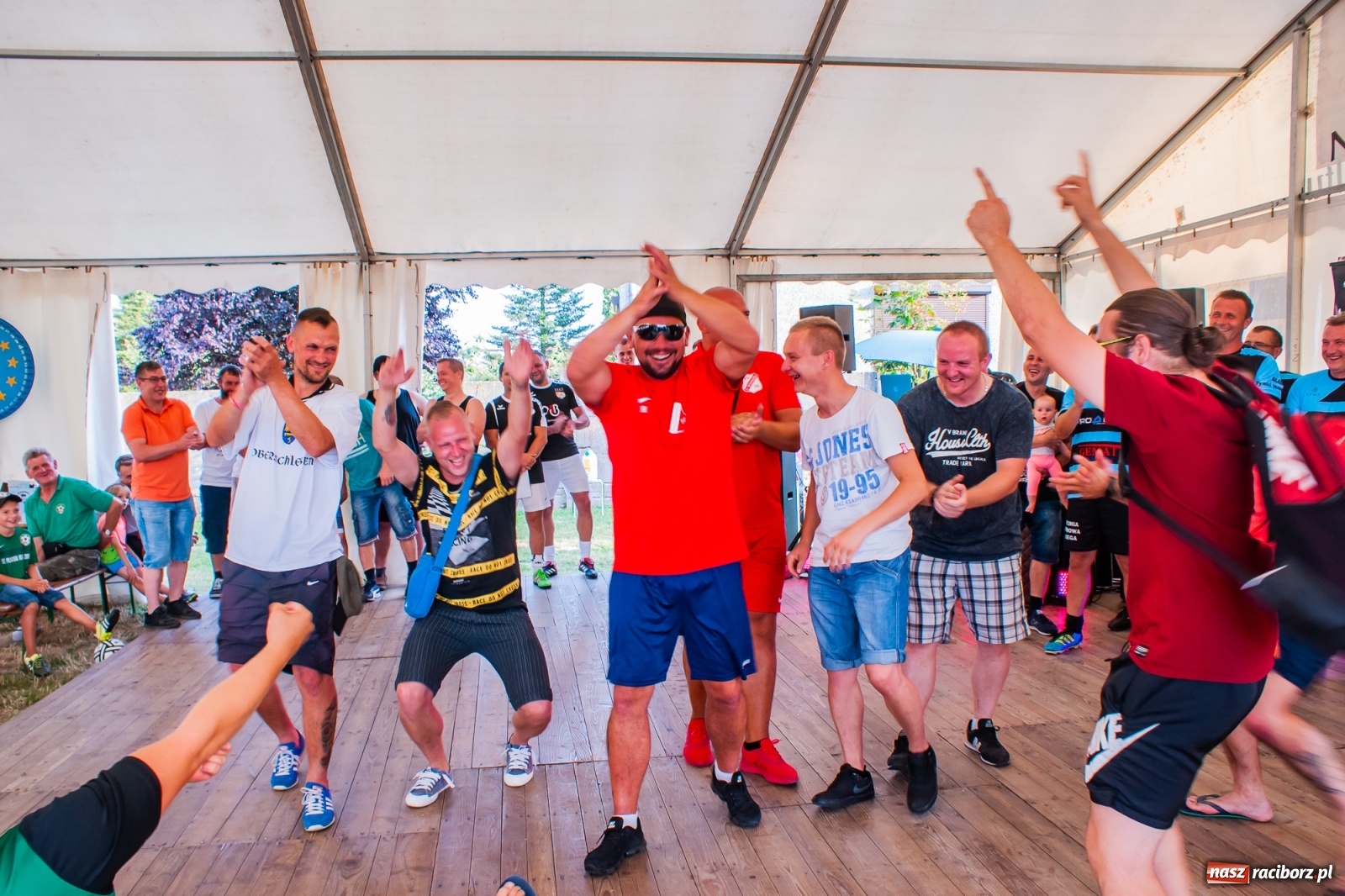 Zdjęcie w galerii na portalu naszraciborz.pl: Perfekt Home z pucharem sołtysa. Safer zdetronizowany [FOTO i WIDEO] wiadomości z regionu