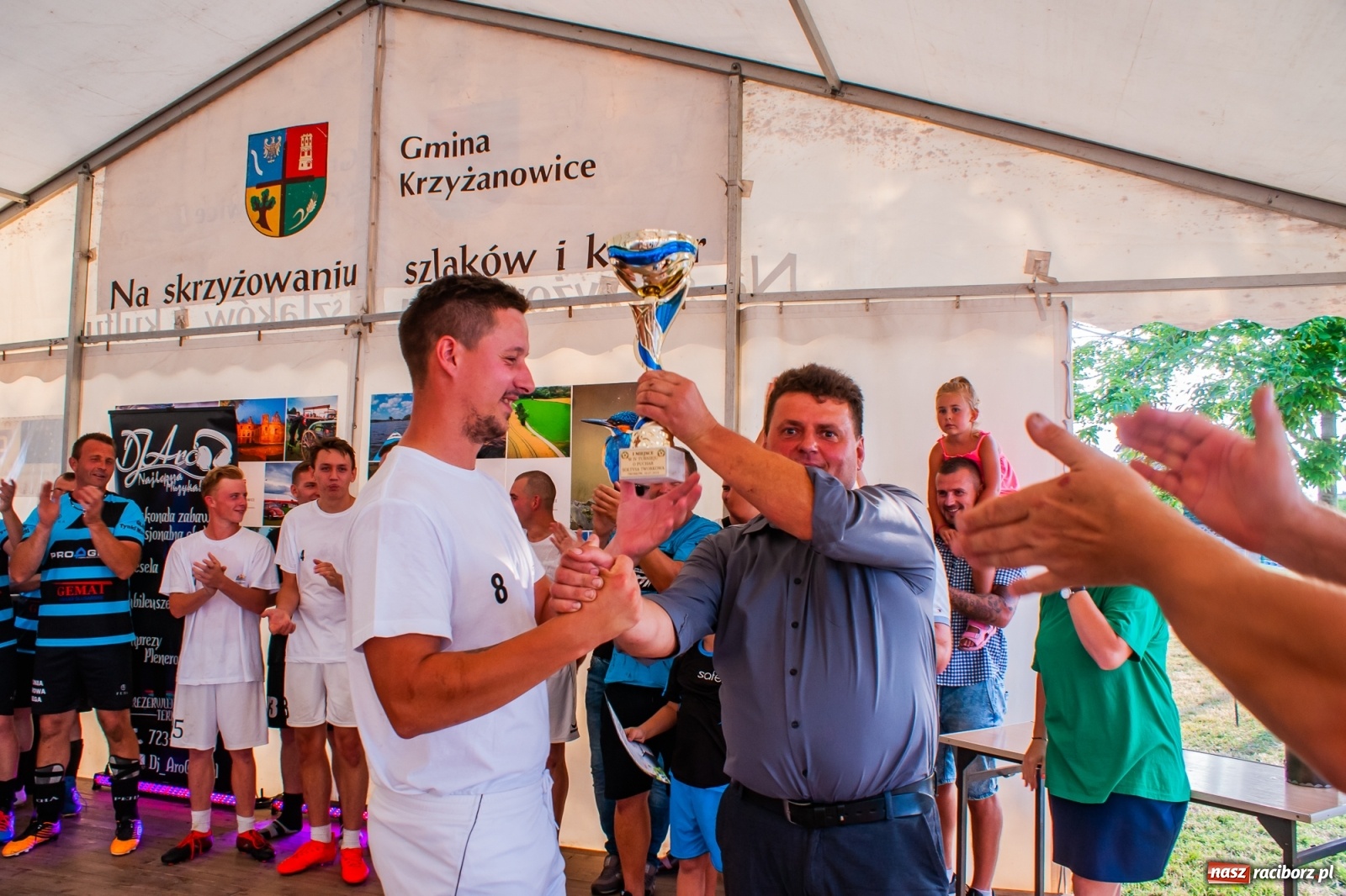 Zdjęcie w galerii na portalu naszraciborz.pl: Perfekt Home z pucharem sołtysa. Safer zdetronizowany [FOTO i WIDEO] wiadomości z regionu