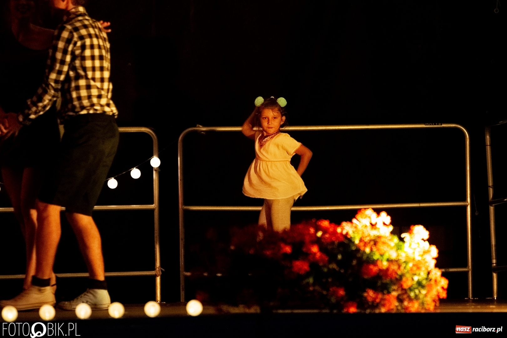 Zdjęcie w galerii na portalu naszraciborz.pl: Salsoteka na Zamku Piastowskim wiadomości z regionu