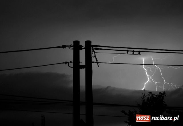 Zdjęcie w galerii na portalu naszraciborz.pl: Burza nad Raciborszczyzną wiadomości z regionu