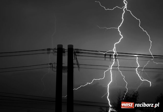 Zdjęcie w galerii na portalu naszraciborz.pl: Burza nad Raciborszczyzną wiadomości z regionu