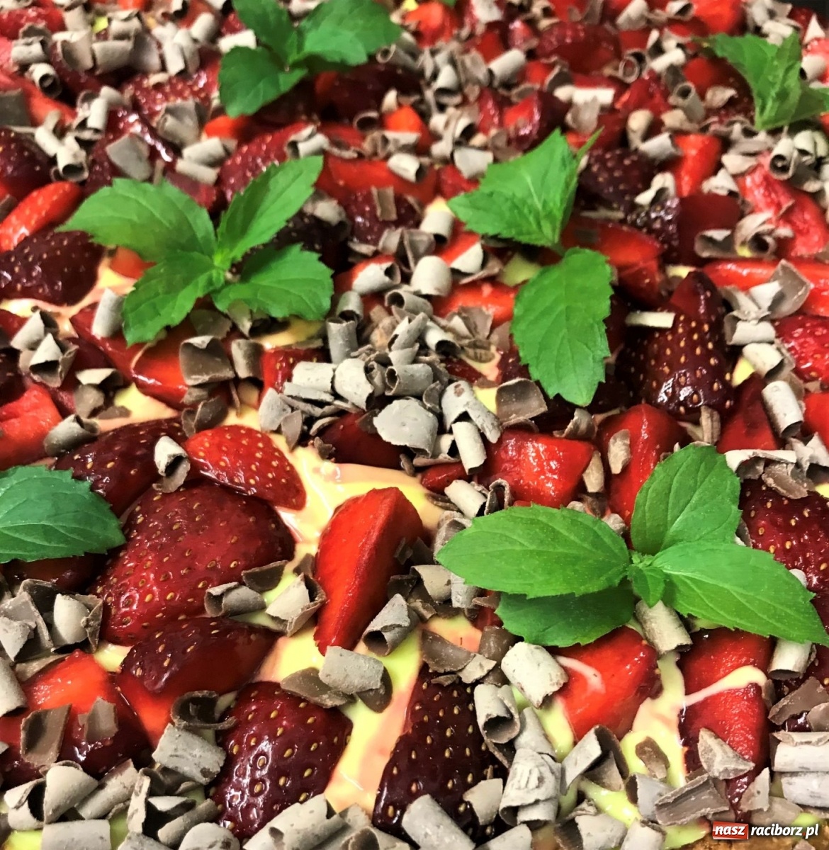 Zdjęcie w galerii na portalu naszraciborz.pl: Tarta truskawkowa na poprawienie humoru wiadomości z regionu