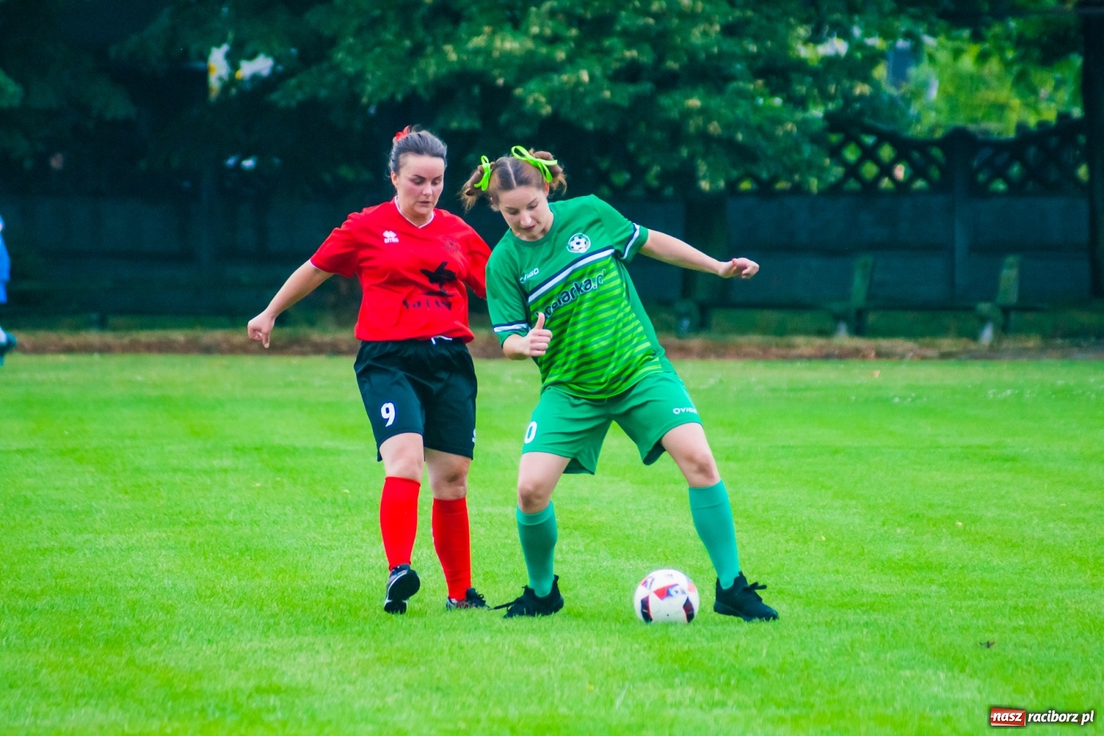 Zdjęcie w galerii na portalu naszraciborz.pl: Kobiece starcie w Tworkowie atrakcją drugiego dnia festynu rodzinnego [FOTO i WIDEO] wiadomości z regionu