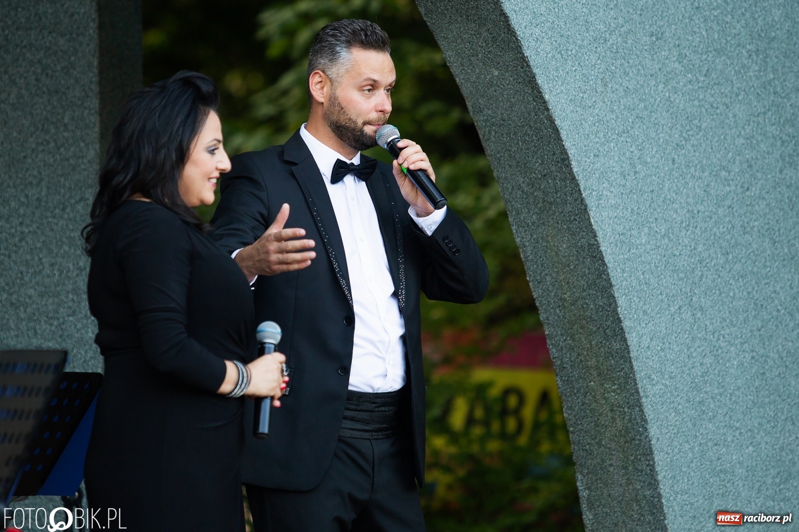 Zdjęcie w galerii na portalu naszraciborz.pl: Orkiestra Plania i klasyka operetki w parku Roth wiadomości z regionu