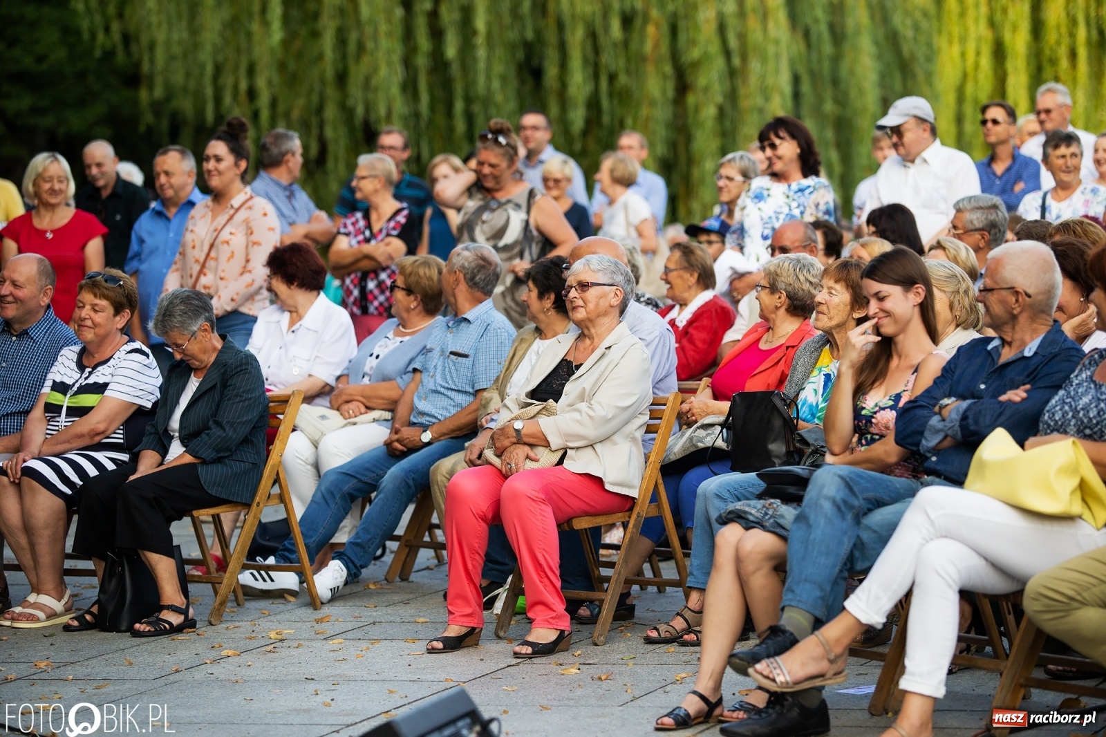 Zdjęcie w galerii na portalu naszraciborz.pl: Orkiestra Plania i klasyka operetki w parku Roth wiadomości z regionu