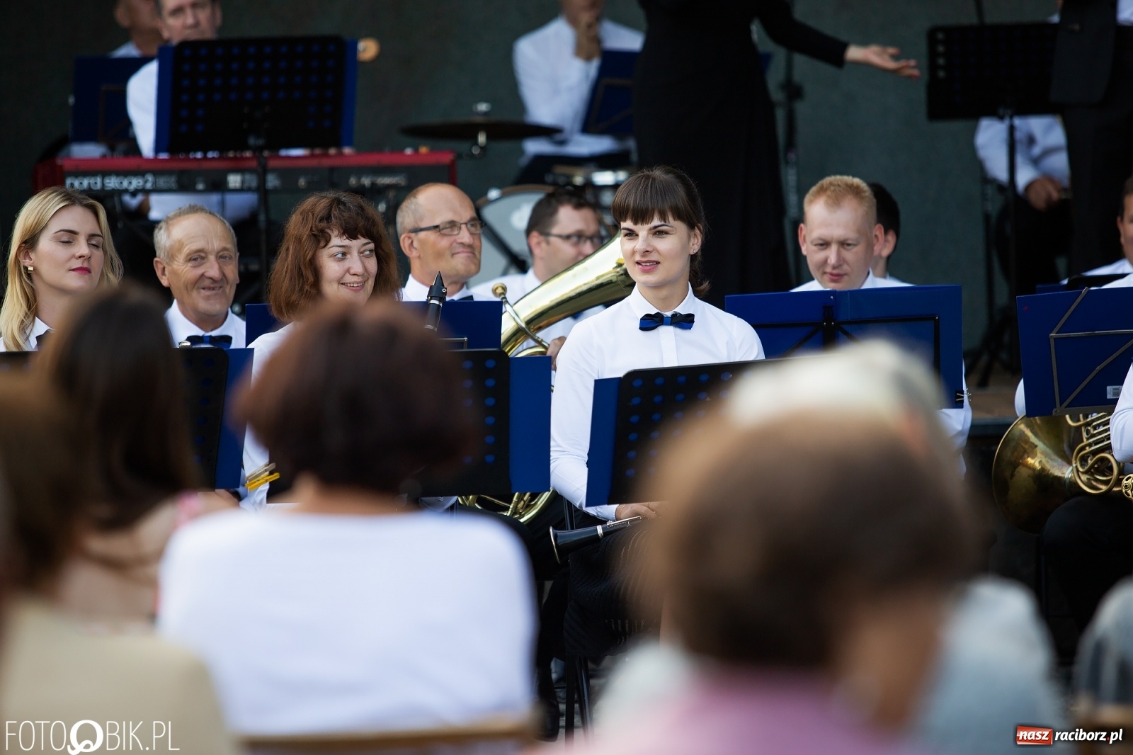 Zdjęcie w galerii na portalu naszraciborz.pl: Orkiestra Plania i klasyka operetki w parku Roth wiadomości z regionu