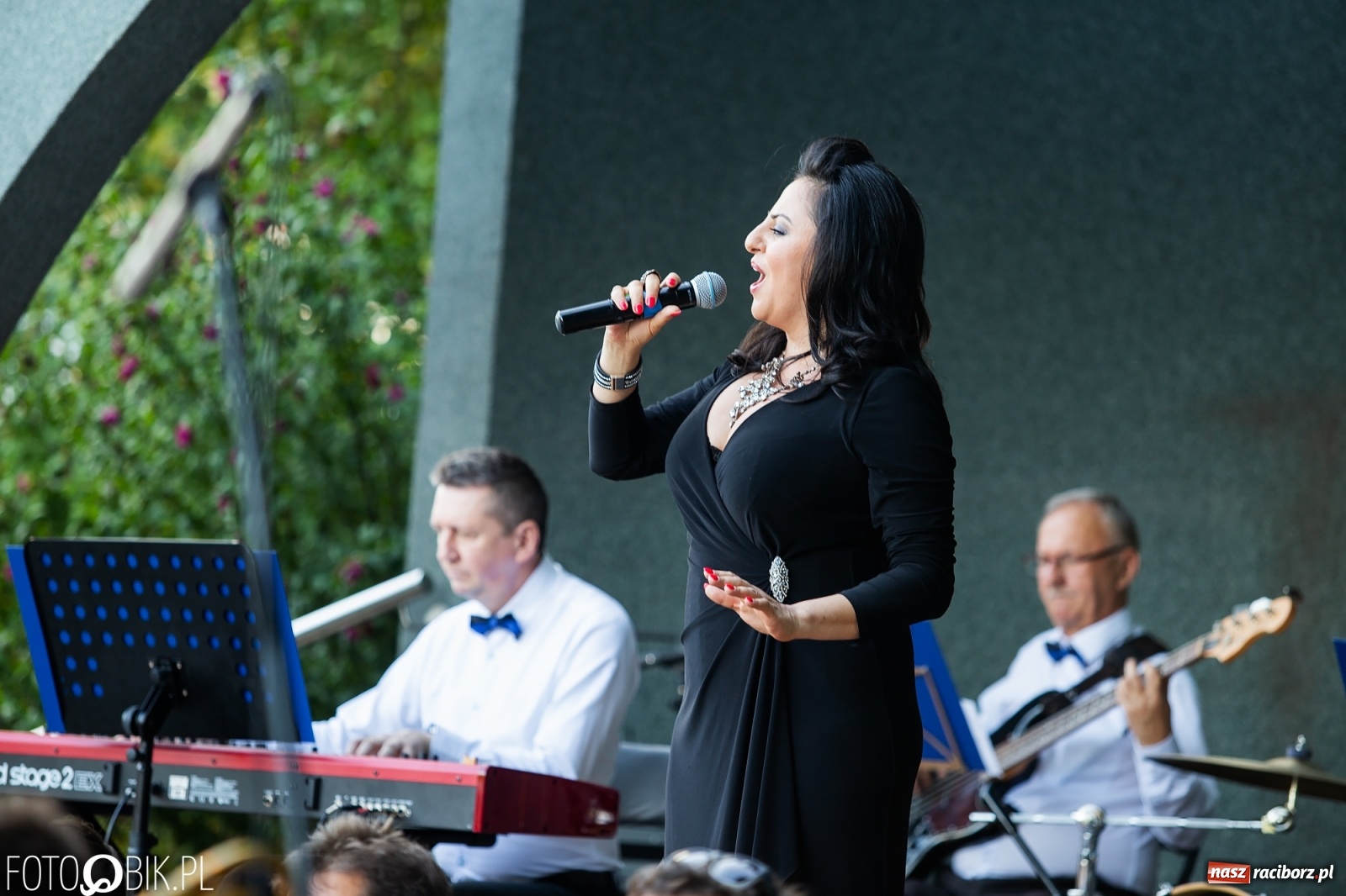 Zdjęcie w galerii na portalu naszraciborz.pl: Orkiestra Plania i klasyka operetki w parku Roth wiadomości z regionu