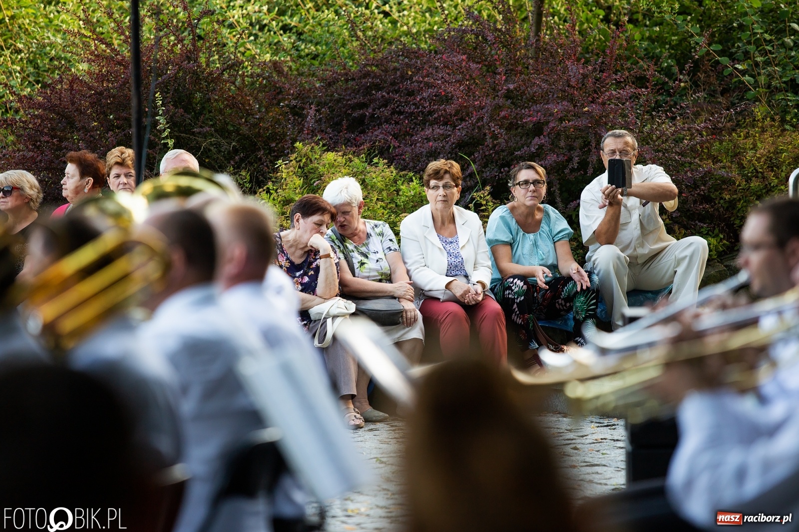 Zdjęcie w galerii na portalu naszraciborz.pl: Orkiestra Plania i klasyka operetki w parku Roth wiadomości z regionu