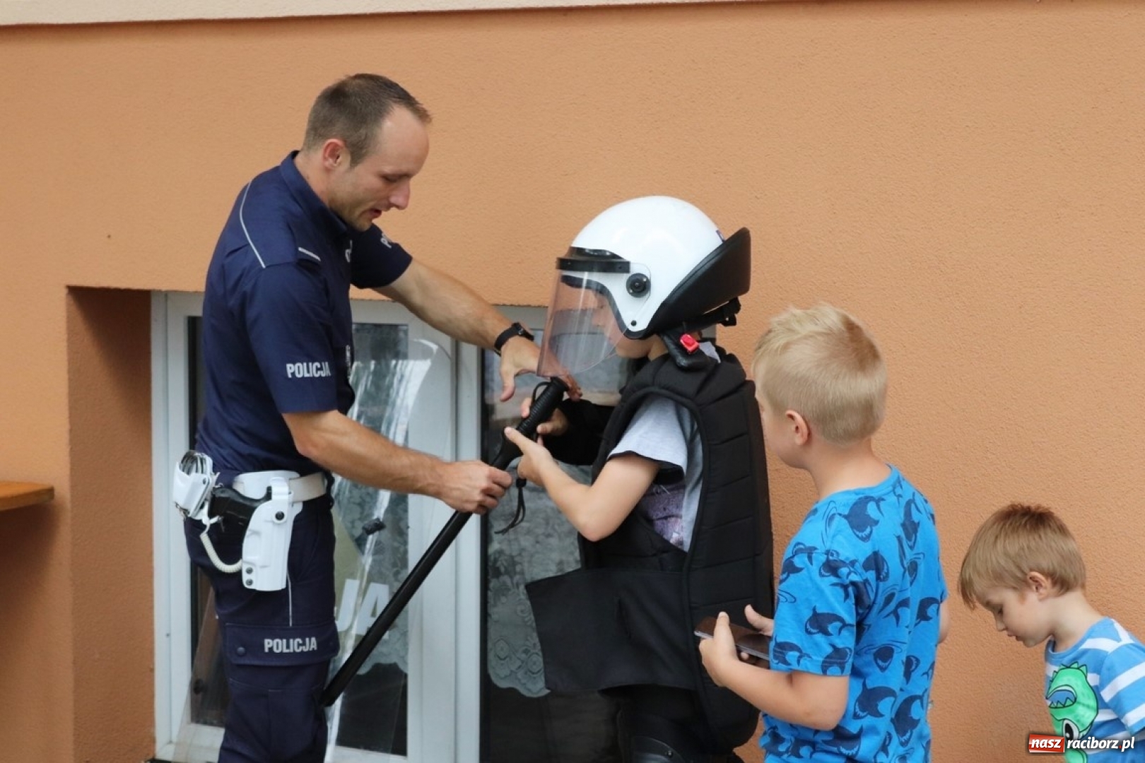 Zdjęcie w galerii na portalu naszraciborz.pl: Na świętego Krzysztofa piknik rodzinny w Sławikowie  wiadomości z regionu