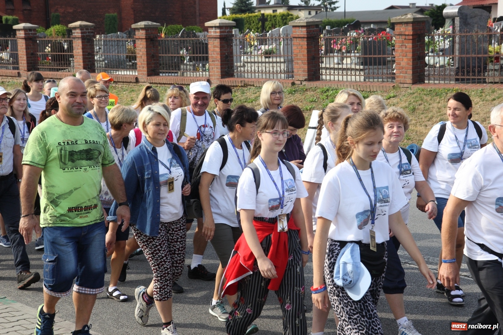 Zdjęcie w galerii na portalu naszraciborz.pl: Ruszyła 31. Piesza Pielgrzymka z Lubomi na Jasną Górę wiadomości z regionu