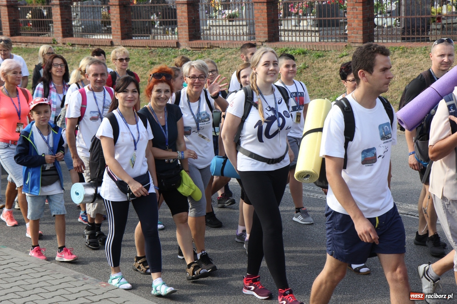 Zdjęcie w galerii na portalu naszraciborz.pl: Ruszyła 31. Piesza Pielgrzymka z Lubomi na Jasną Górę wiadomości z regionu