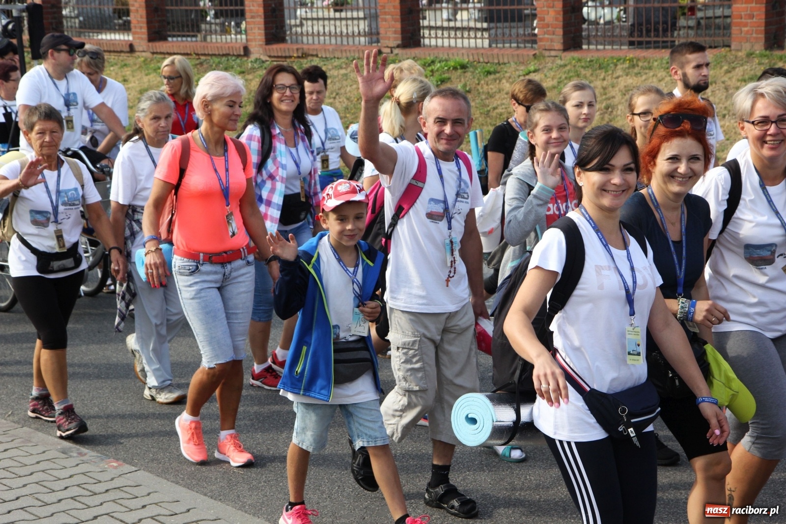 Zdjęcie w galerii na portalu naszraciborz.pl: Ruszyła 31. Piesza Pielgrzymka z Lubomi na Jasną Górę wiadomości z regionu