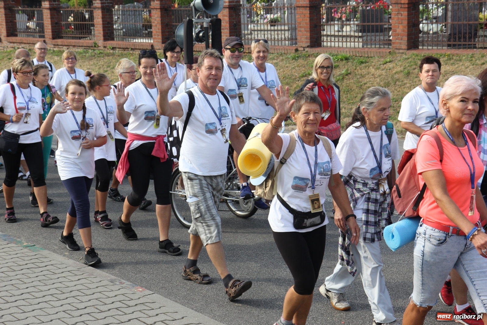 Zdjęcie w galerii na portalu naszraciborz.pl: Ruszyła 31. Piesza Pielgrzymka z Lubomi na Jasną Górę wiadomości z regionu