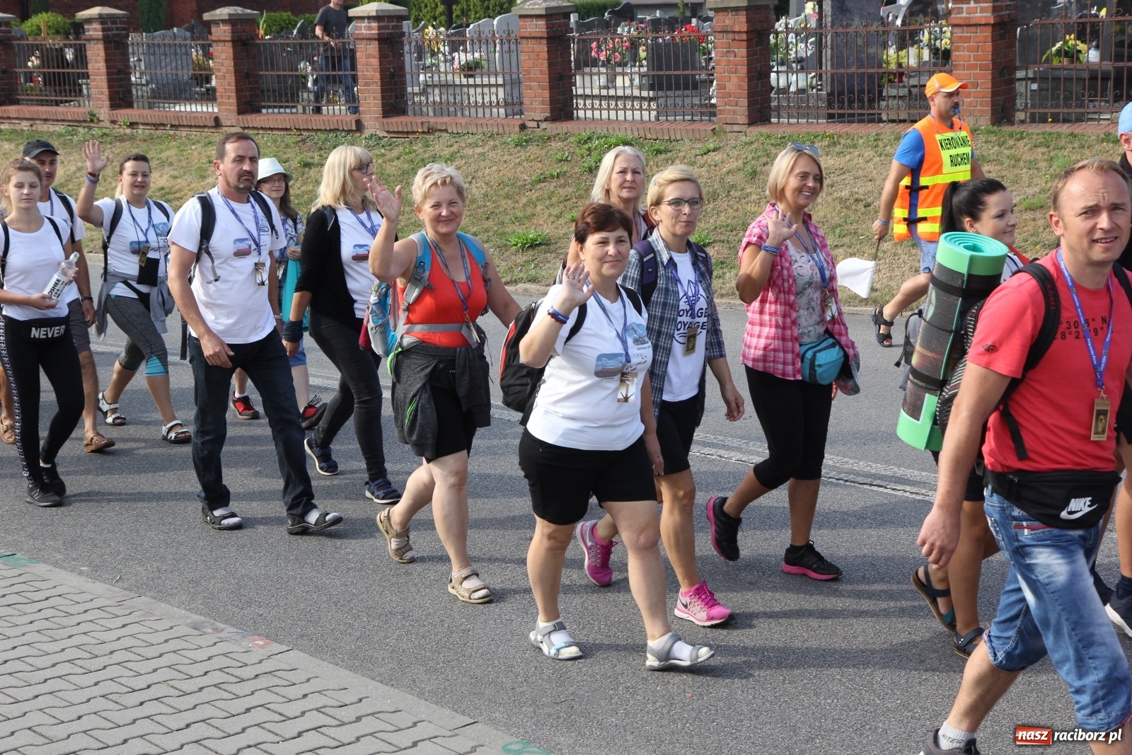 Zdjęcie w galerii na portalu naszraciborz.pl: Ruszyła 31. Piesza Pielgrzymka z Lubomi na Jasną Górę wiadomości z regionu