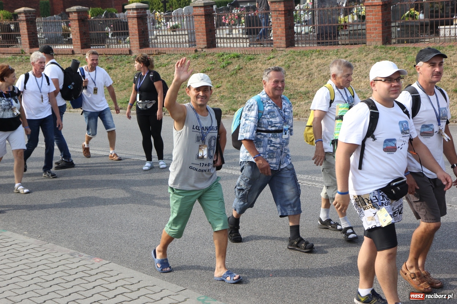Zdjęcie w galerii na portalu naszraciborz.pl: Ruszyła 31. Piesza Pielgrzymka z Lubomi na Jasną Górę wiadomości z regionu