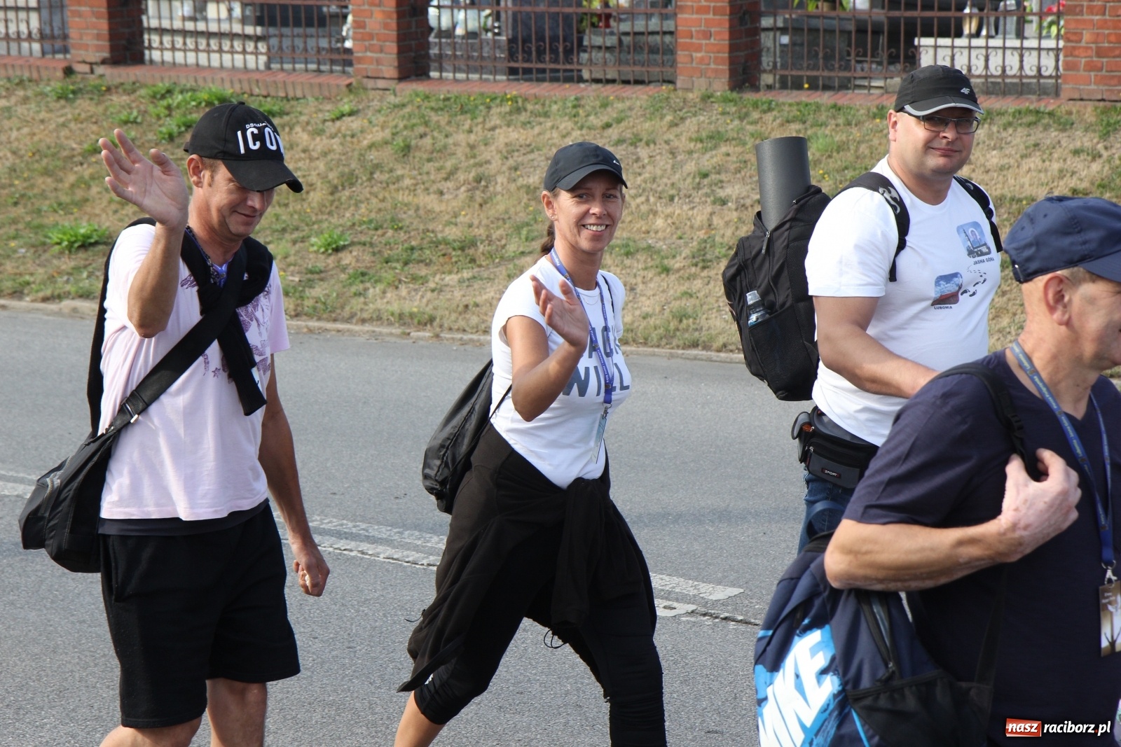Zdjęcie w galerii na portalu naszraciborz.pl: Ruszyła 31. Piesza Pielgrzymka z Lubomi na Jasną Górę wiadomości z regionu