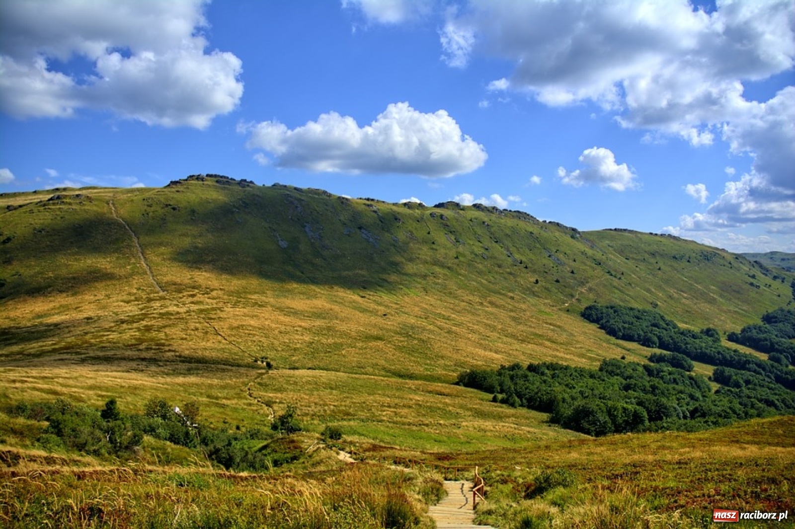Zdjęcie w galerii na portalu naszraciborz.pl: Lato pożegnamy w Bieszczadach... wiadomości z regionu