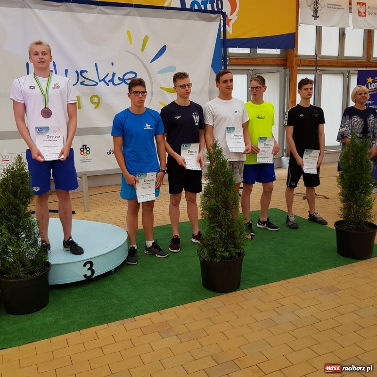 Zdjęcie w galerii na portalu naszraciborz.pl: Pływanie. Magdalena Modrzejewska i Patryk Rożenek z medalami Mistrzostw Polski wiadomości z regionu