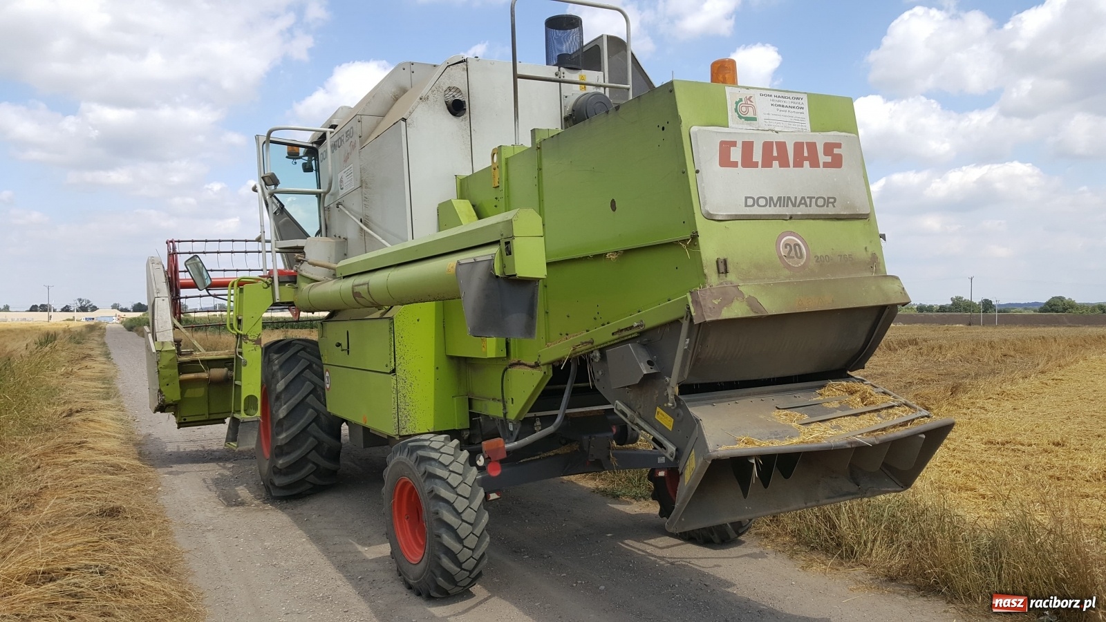 Zdjęcie w galerii na portalu naszraciborz.pl: Pożar ścierniska w Bieńkowicach  wiadomości z regionu